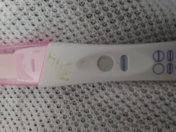 CVS Early Result Pregnancy Test