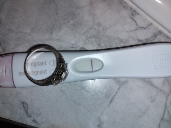 First Response Early Pregnancy Test, 9 DPO, FMU, CD 22